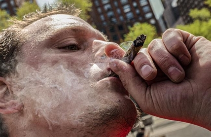April Fools’ Day meets 4/20: U.S. House votes in favour of decriminalizing cannabis | iN420