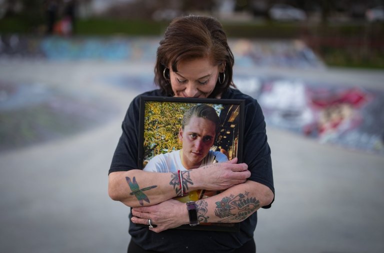 Photo gallery: A decade of death — B.C. counts drug emergency's cost | iN420