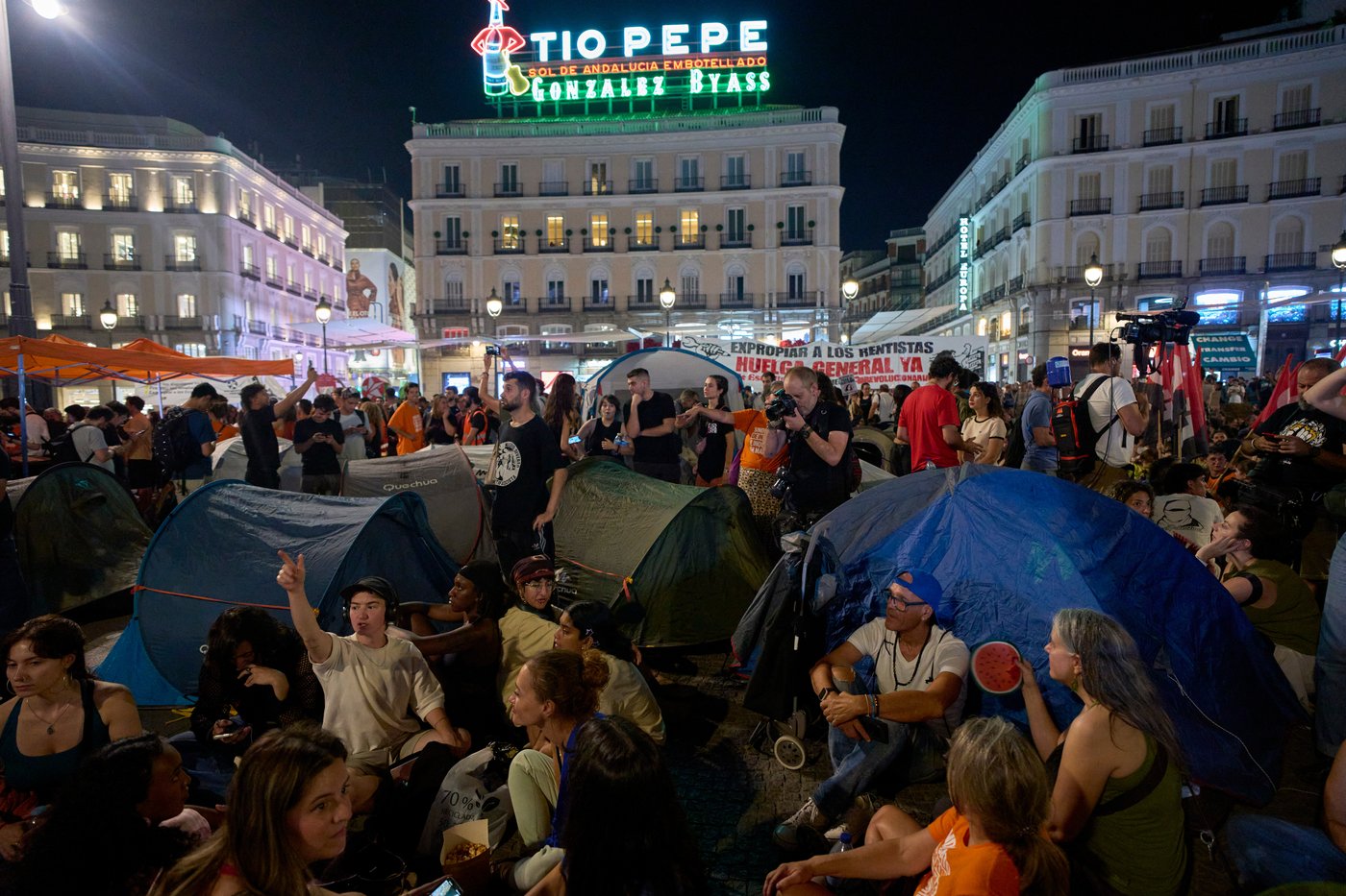 Eviction of 87-year-old sparks encampment protest in Madrid over housing crisis | iNFOnews.ca Eviction of 87-year-old sparks encampment protest in Madrid over housing crisis | iNFOnews.ca