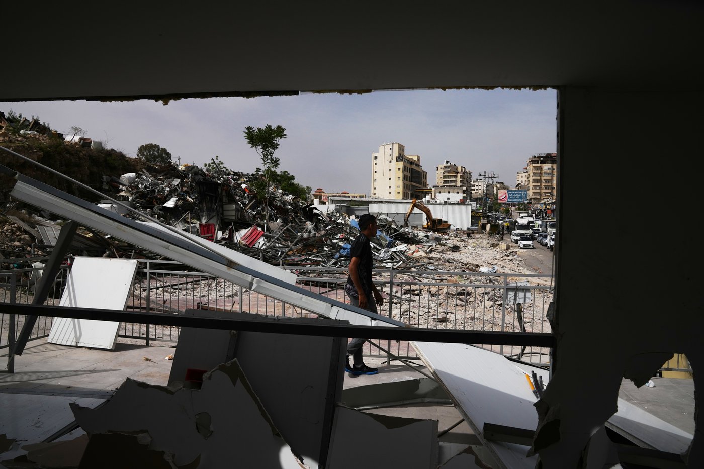 Israeli bulldozers raze about 50 Palestinian shops ahead of settlement-linked road project | iNhome