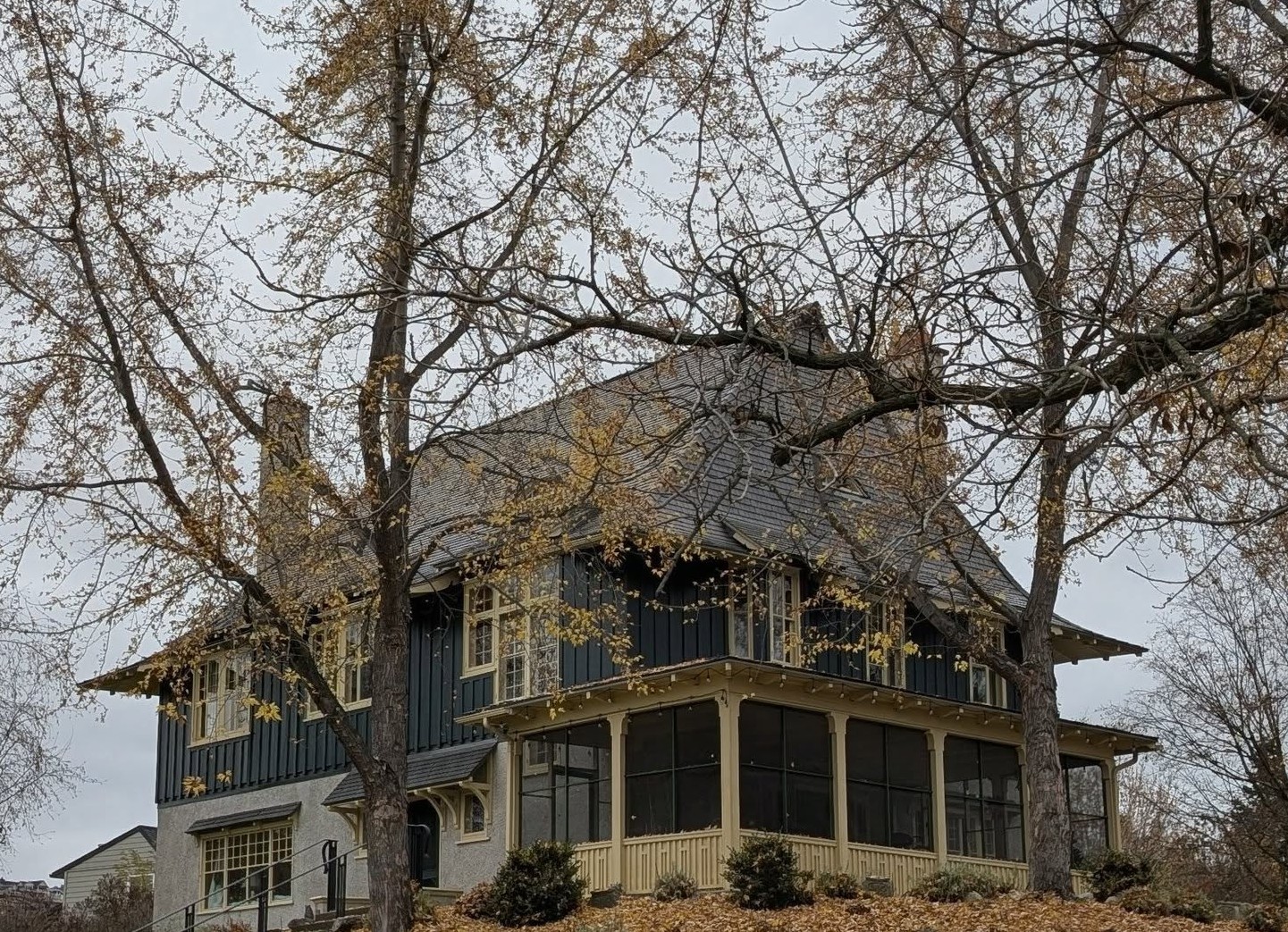 iN PHOTOS: A peek inside the historical Mackie Lake House in Coldstream | iNhome