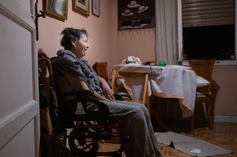 Maricarmen, the 87-year-old woman whose eviction shook Spain, has died in hospital | iNhome