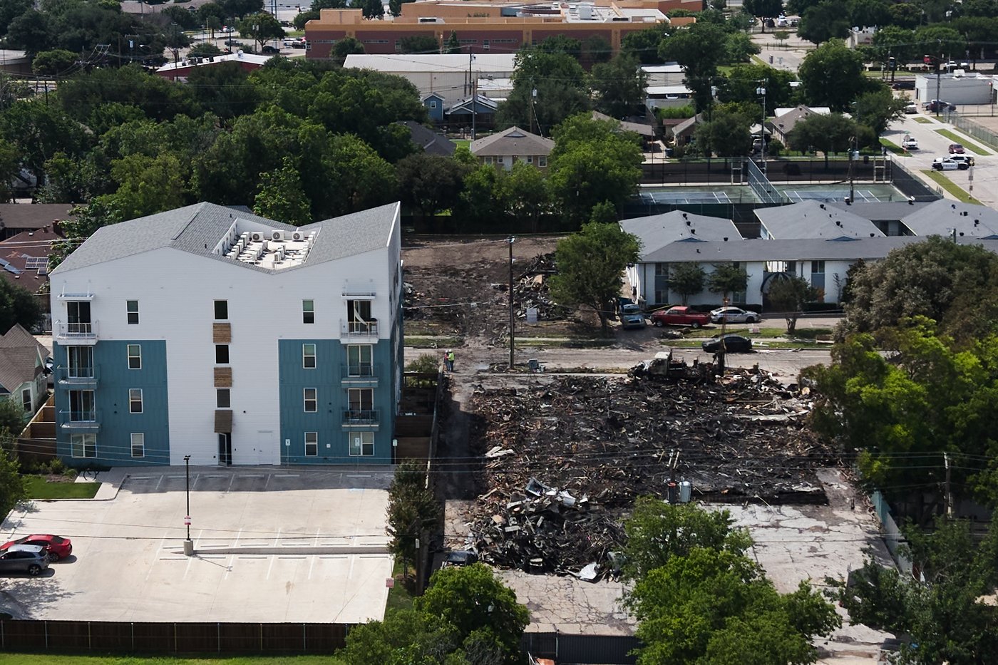 Dallas firefighters were preparing evacuation moments before deadly apartment blast, chief says | iNhome Dallas firefighters were preparing evacuation moments before deadly apartment blast, chief says | iNhome