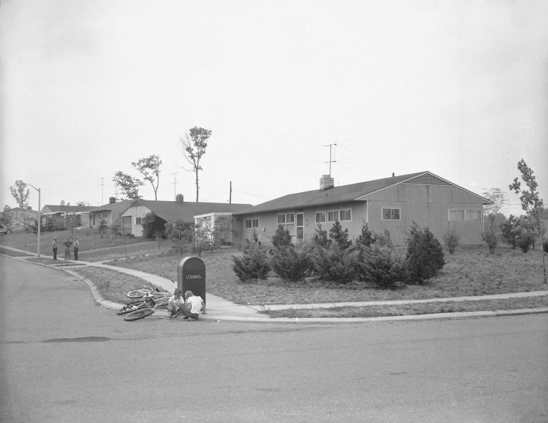 In post-WWII America, the Levittown house was a house for all - as long as you weren't Black | iNhome