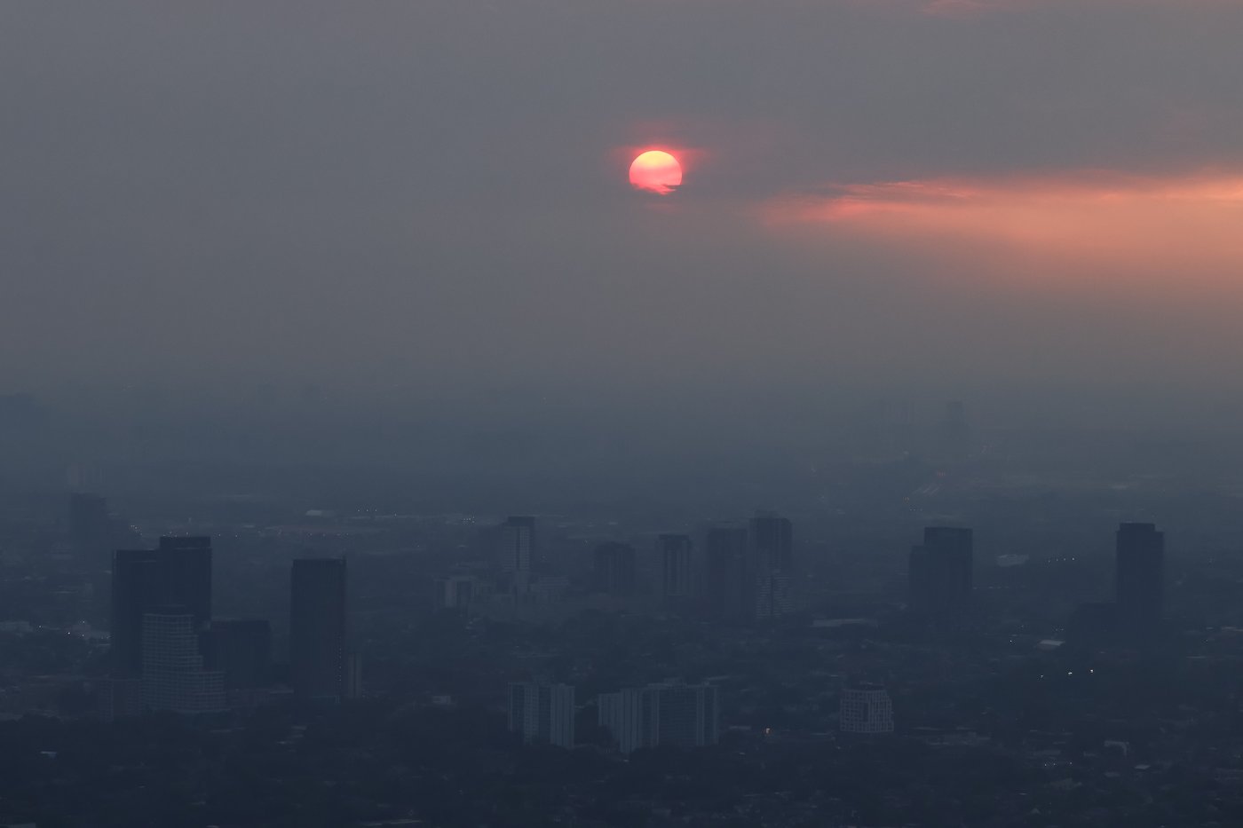 As wildfires burn coast to coast, a look at what's happening in affected provinces | iNhome