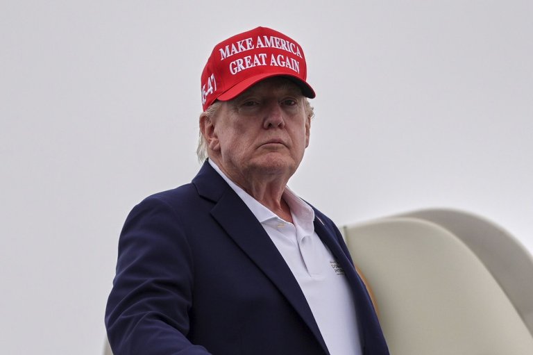 In the news today: Trump delays tariffs, B.C. wildfire update, Alberta data centres | iNhome In the news today: Trump delays tariffs, B.C. wildfire update, Alberta data centres | iNhome