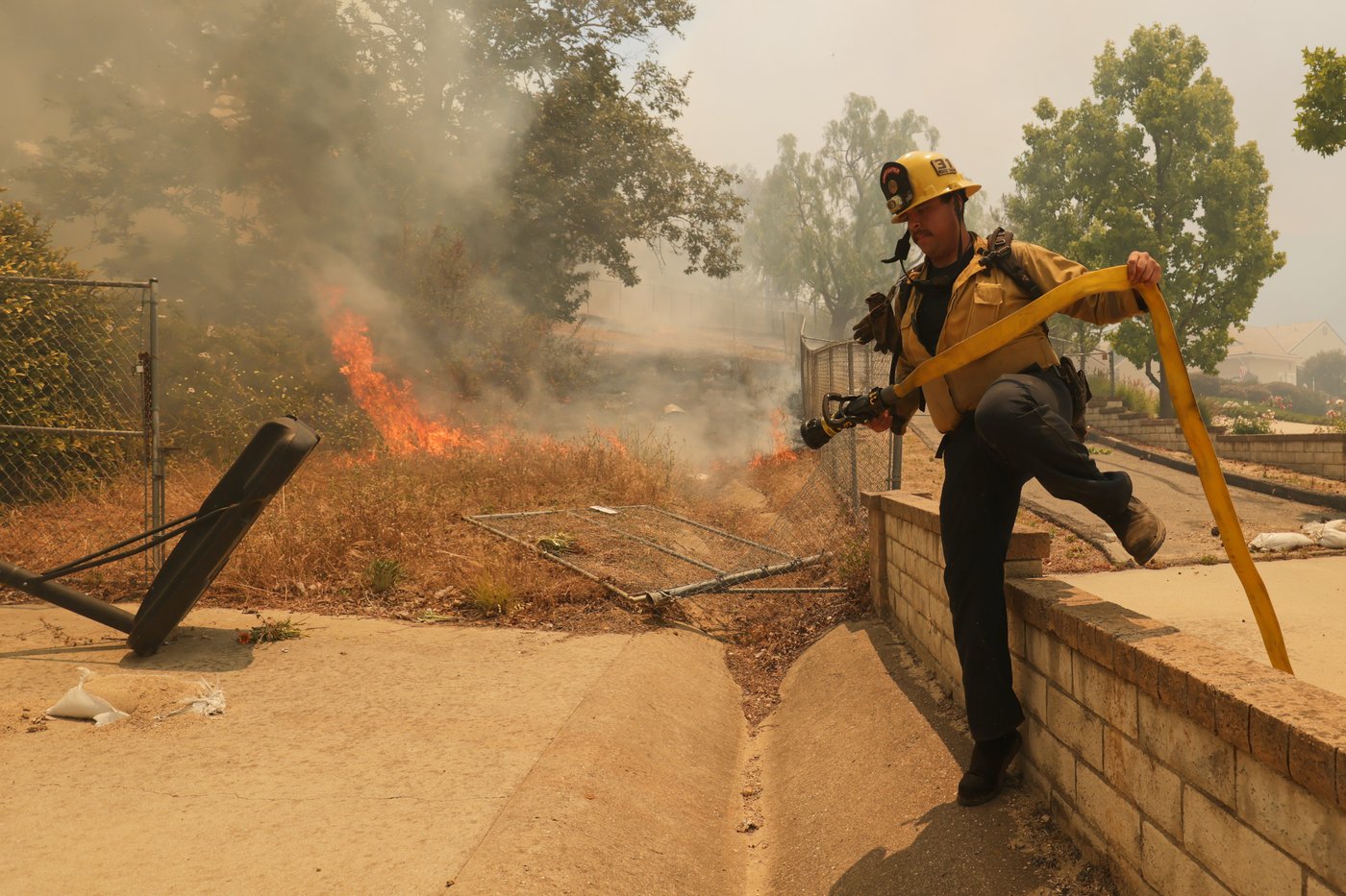 Thousands ordered to evacuate as Southern California wildfire threatens homes | iNhome