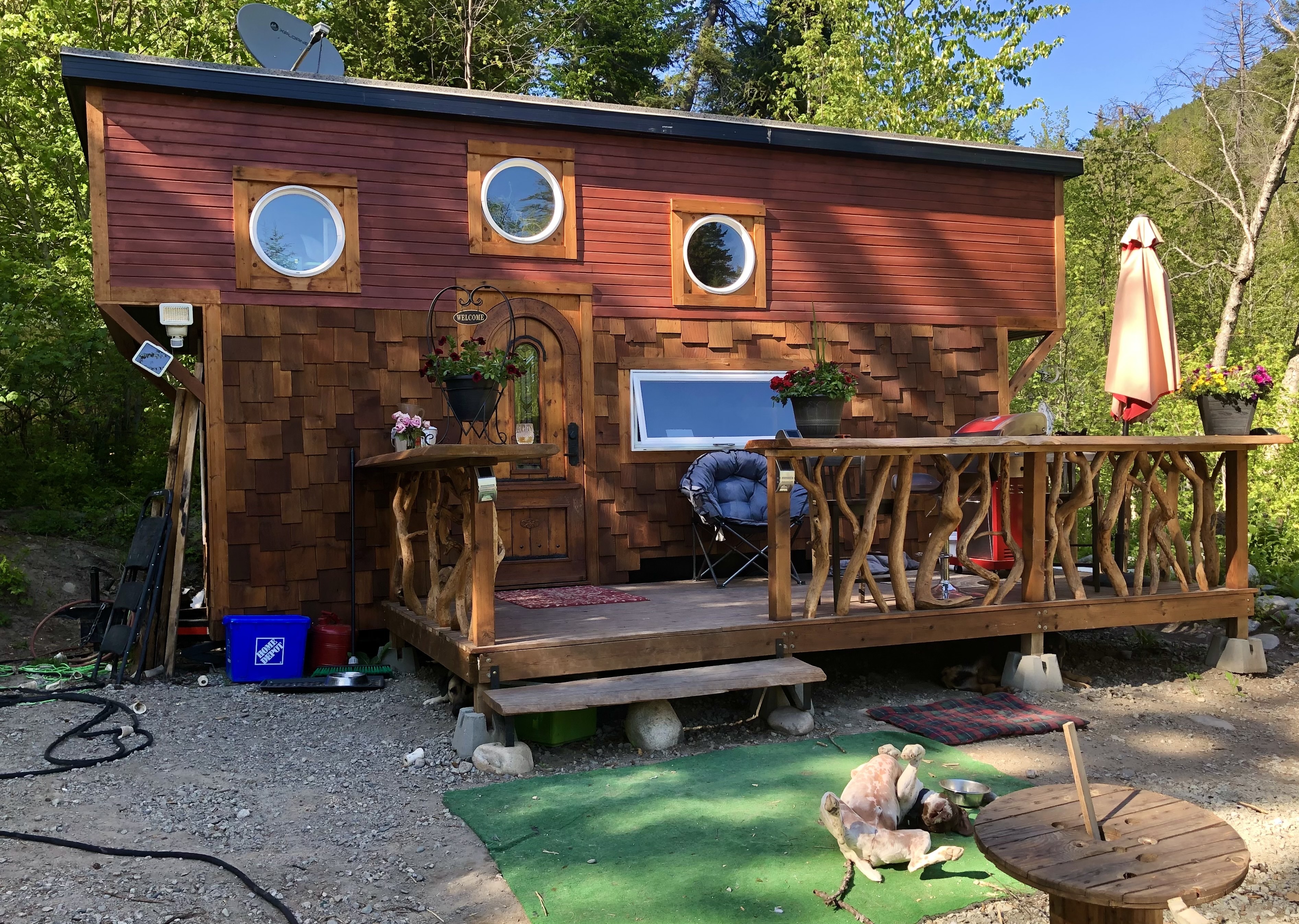 'Tax grab': Regional district bylaws force tiny homeowner out of Central Okanagan | iNFOnews.ca