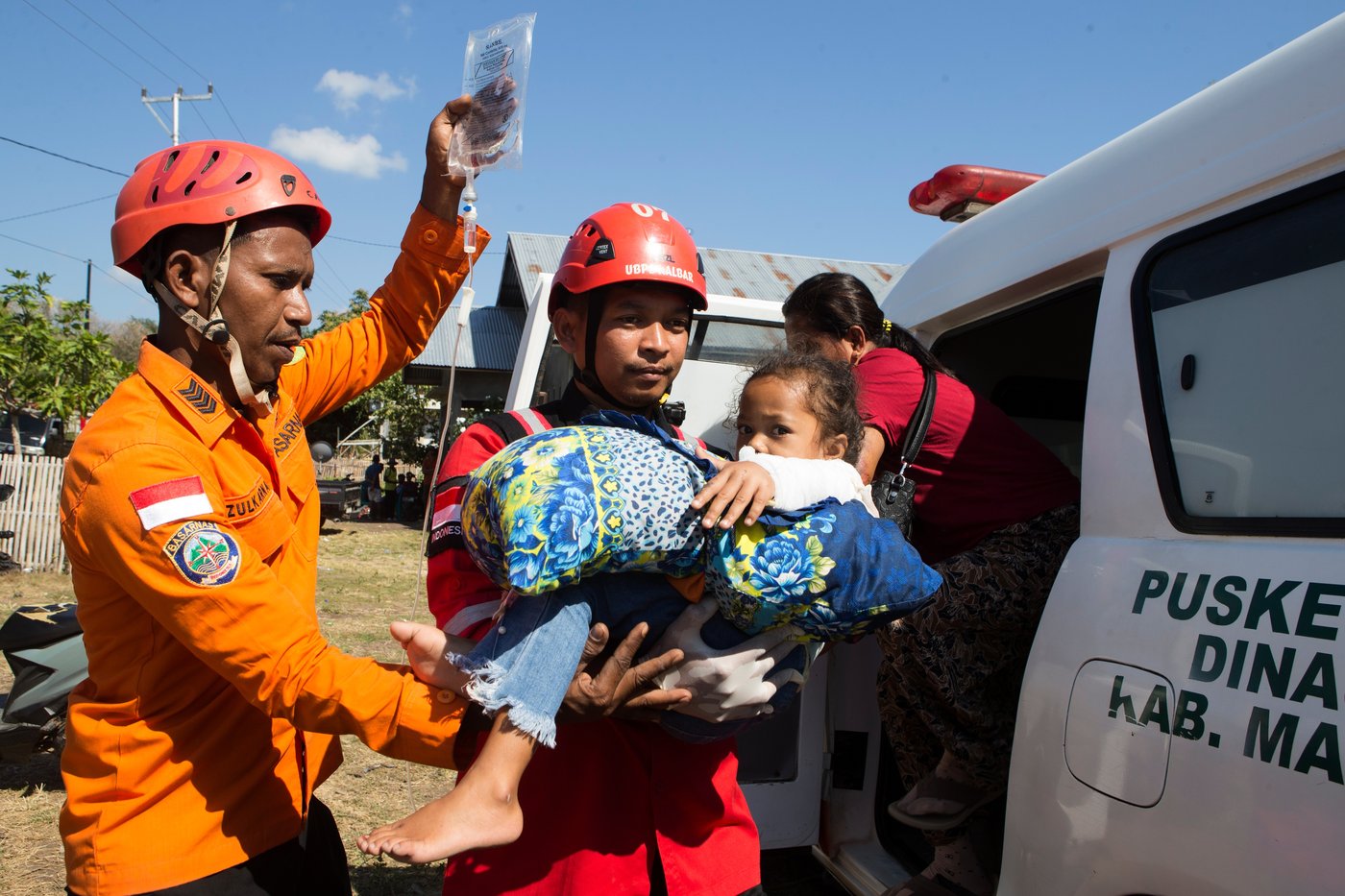 Fear grips children after deadly earthquake in eastern Indonesia leaves thousands displaced | iNhome