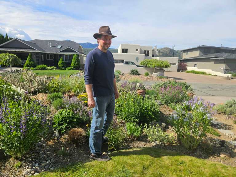 Zero water required for garden bursting with blooms in Kamloops | iNhome Zero water required for garden bursting with blooms in Kamloops | iNhome