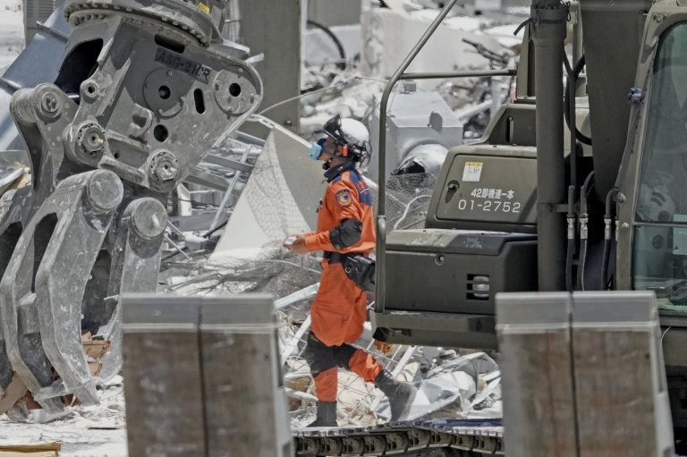 A woman with apparent heat stroke found dead while taking shelter in a car in quake-hit Japan | iNhome A woman with apparent heat stroke found dead while taking shelter in a car in quake-hit Japan | iNhome