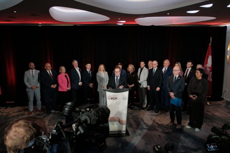 Addressing homelessness should be considered nation-building project: big city mayors | iNhome