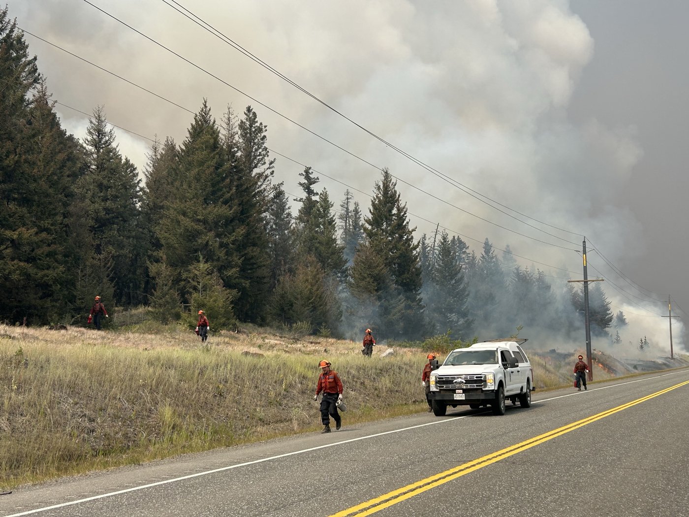 No word on return for Clinton, B.C., residents as fire burns watershed, power lines | iNhome
