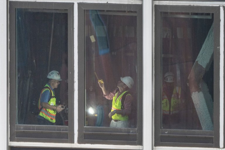 Life returns to streets around damaged NYC high-rise. Here is what comes next | iNhome Life returns to streets around damaged NYC high-rise. Here is what comes next | iNhome