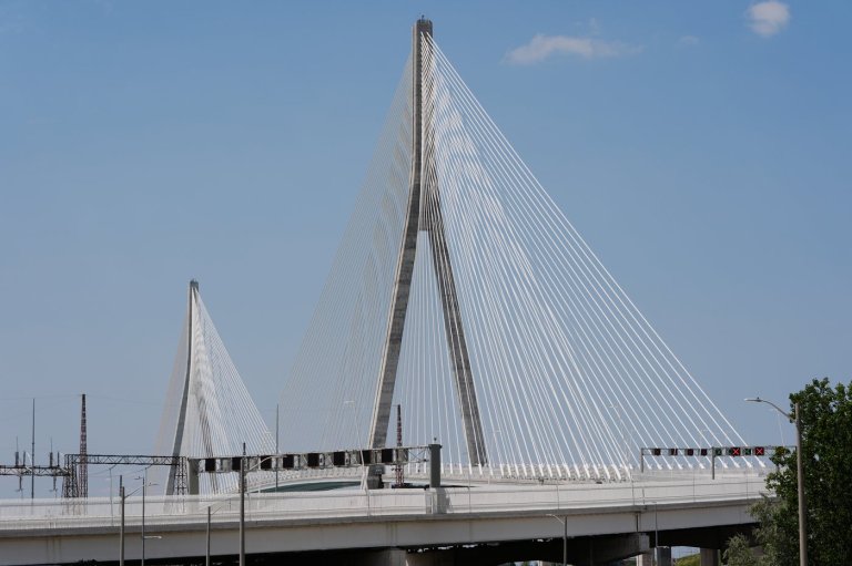 In the news today: Gordie Howe bridge to open, B.C. wildfires, Seattle shooting | iNwheels