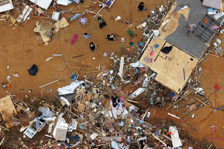 Survivors of Mississippi tornadoes crawled under furniture and held onto their kids | iNwheels