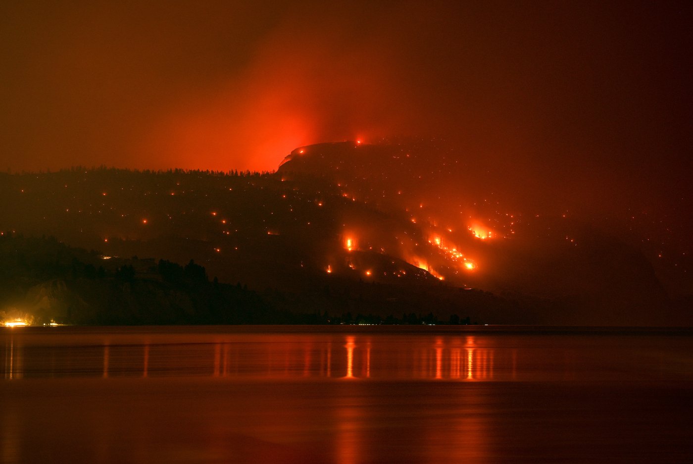 B.C. fire leaves empty foundations, vehicle frames and blackened trees, video shows | iNwheels