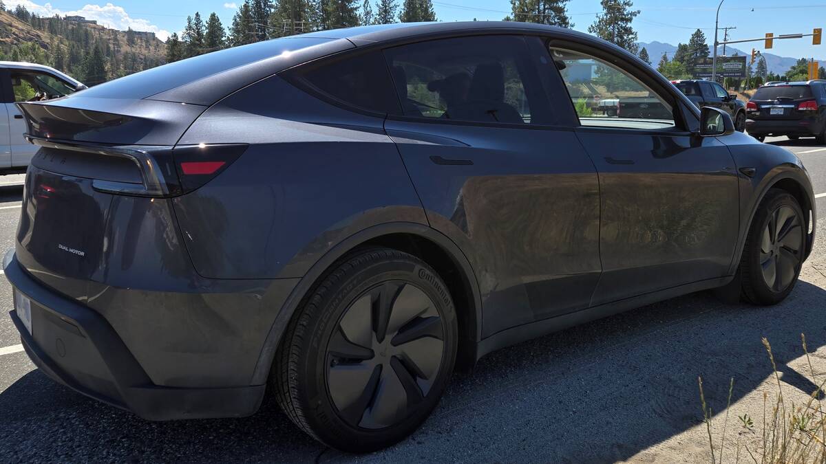 Tesla driver caught reading in traffic ticketed in West Kelowna | iNFOnews.ca Tesla driver caught reading in traffic ticketed in West Kelowna | iNFOnews.ca