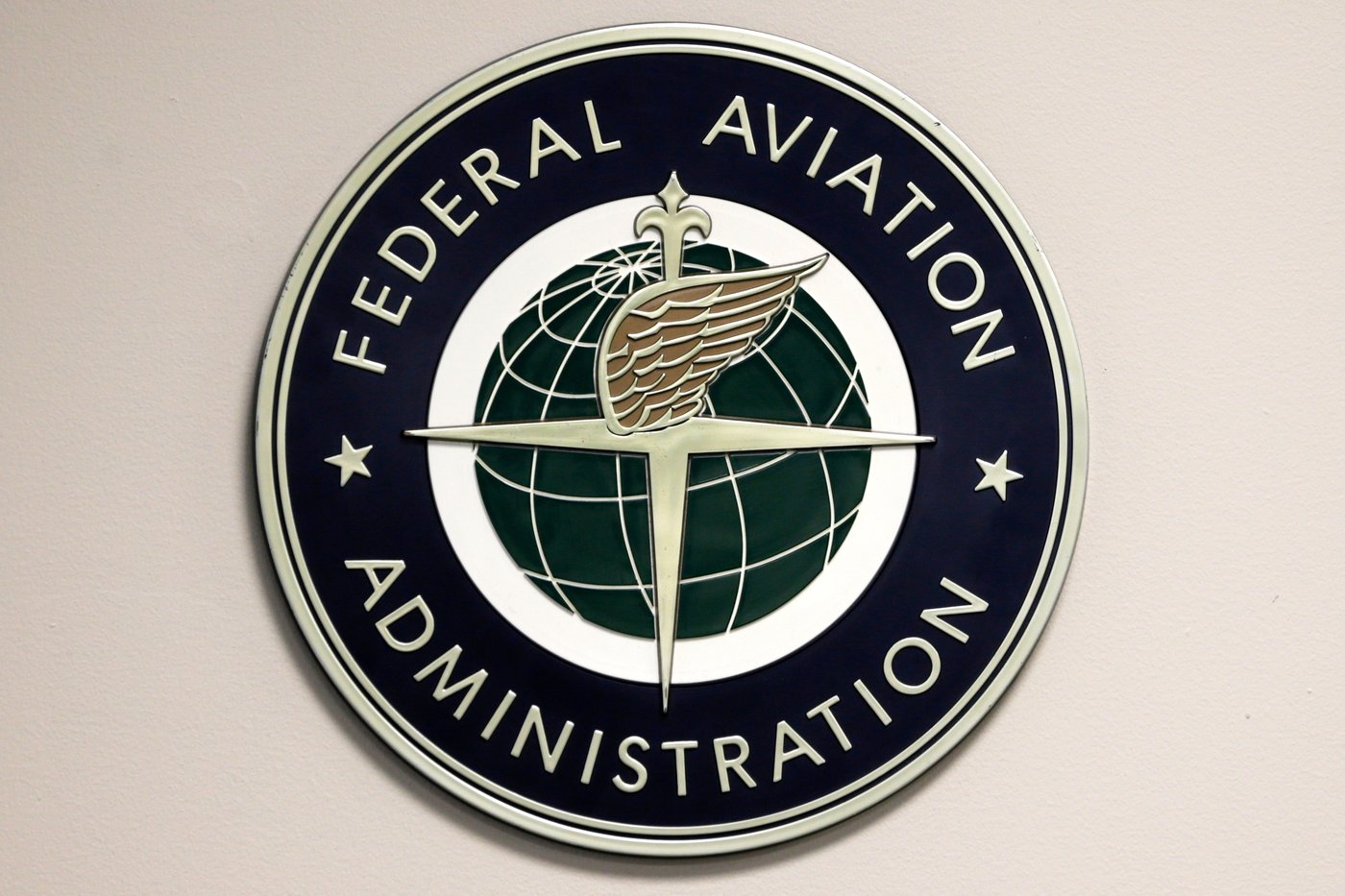 FAA investigating close call between a passenger plane and military helicopter in California | iNwheels