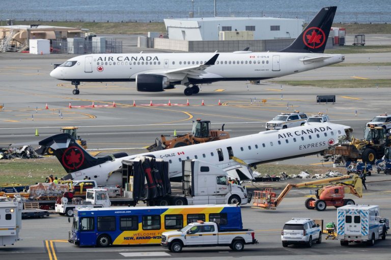 Mangled plane in LaGuardia crash is towed from runway as most injured passengers leave hospital | iNwheels