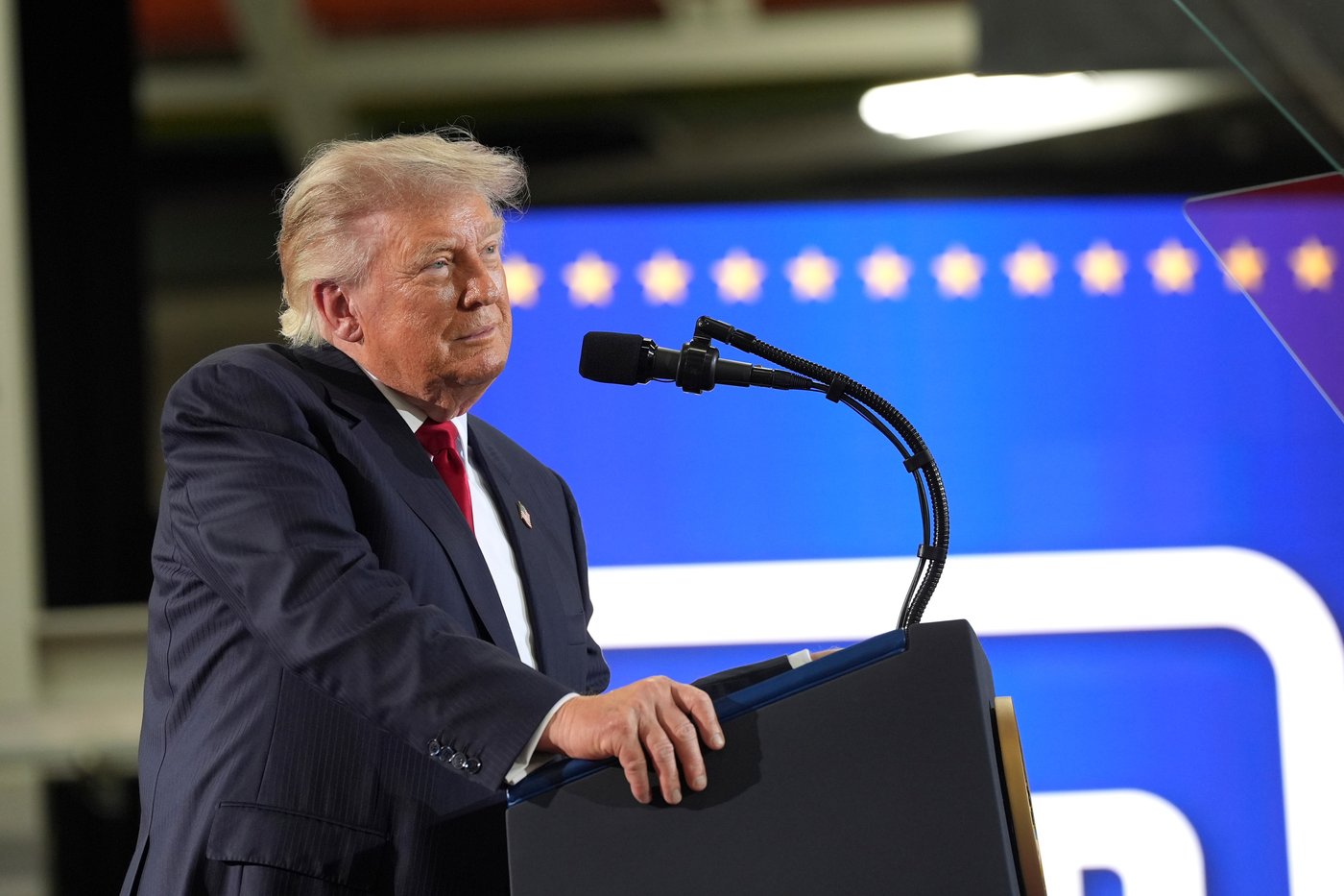 The Latest: Trump praises his sweeping tariffs while in Michigan for a speech on the economy | iNwheels