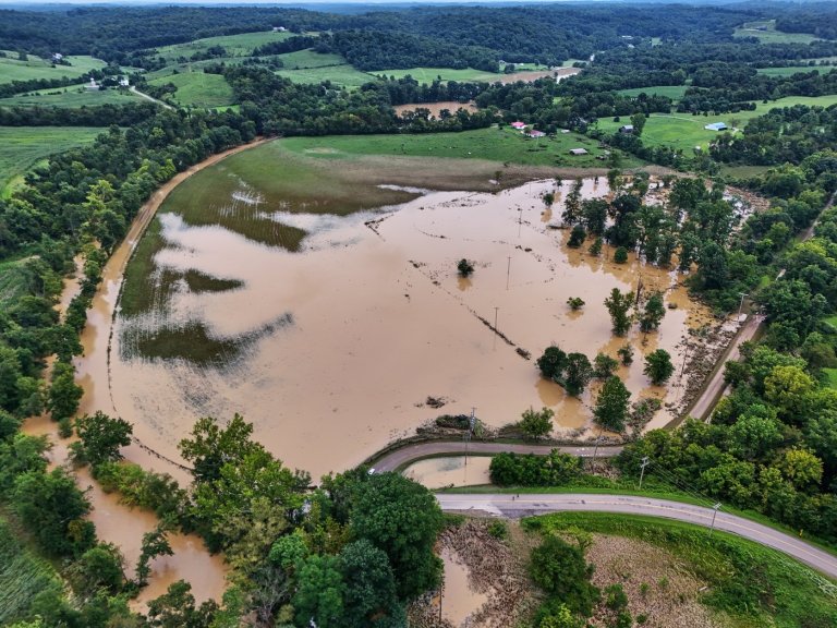 Deaths and damage reported as severe weather in the Midwest spawns tornadoes and flash flooding | iNwheels Deaths and damage reported as severe weather in the Midwest spawns tornadoes and flash flooding | iNwheels