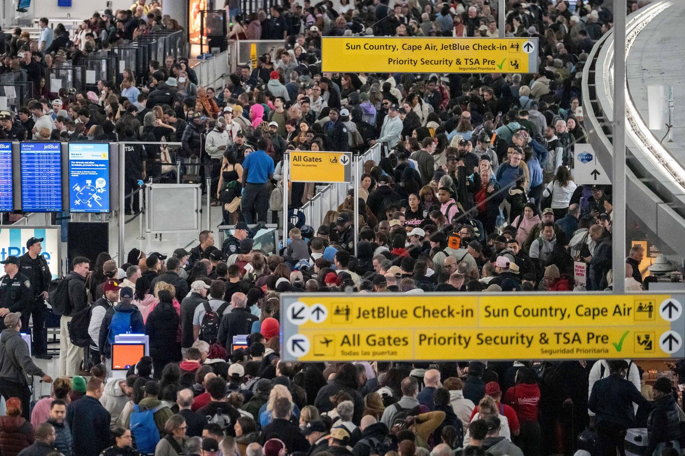 Air Canada jet involved in near miss at New York airport: FAA | iNwheels
