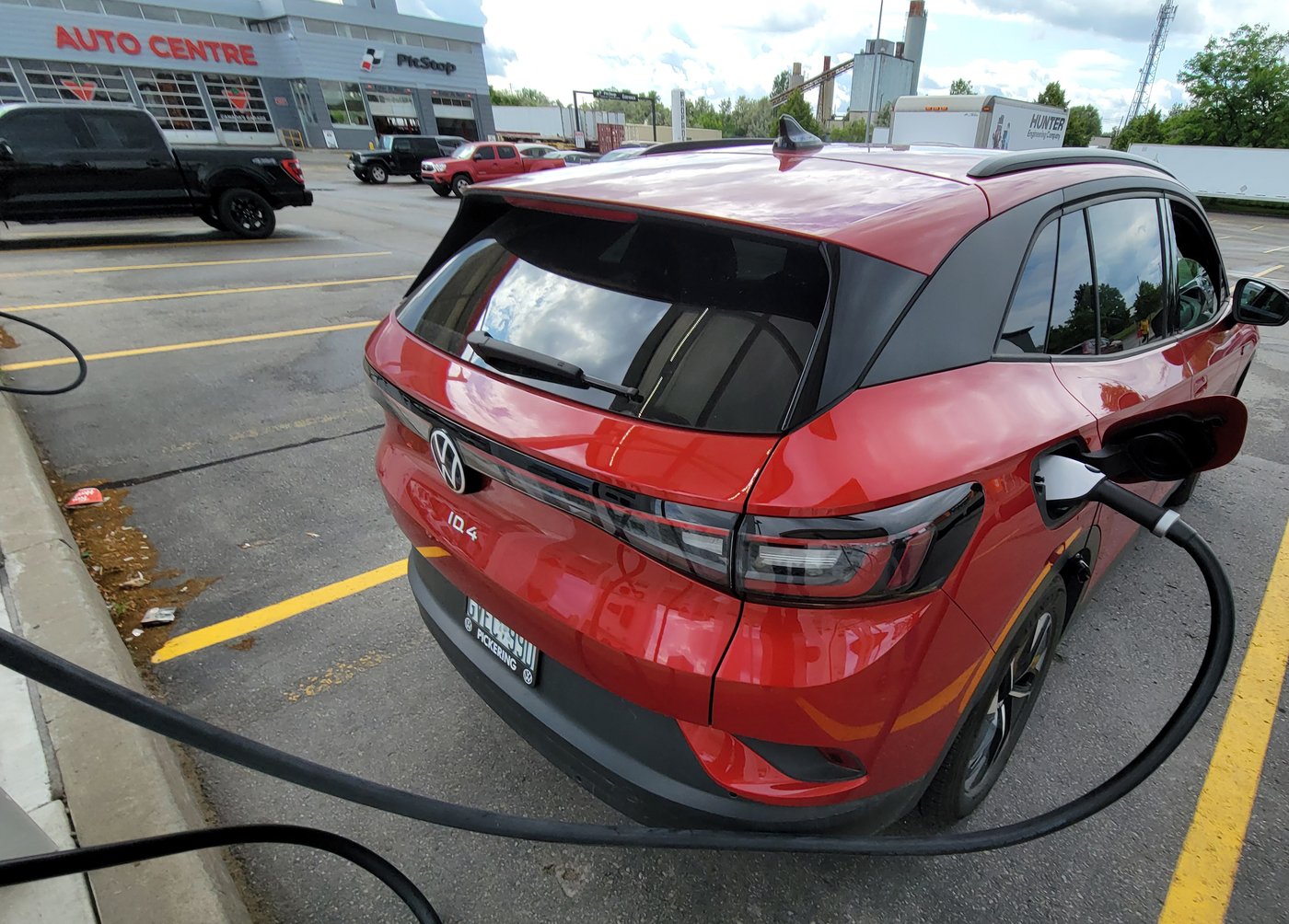 EV sales jump in March as federal rebates return, though market share up slightly | iNFOnews.ca
