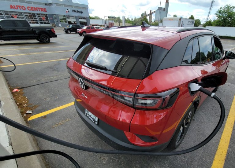 EV sales jump in March as federal rebates return, though market share up slightly | iNwheels