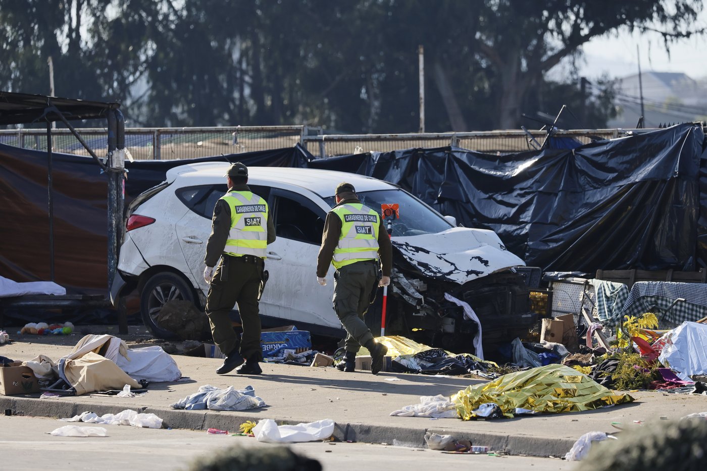 Several people killed in Chile after car driven by navy officer crashes into an open-air market | iNFOnews.ca Several people killed in Chile after car driven by navy officer crashes into an open-air market | iNFOnews.ca