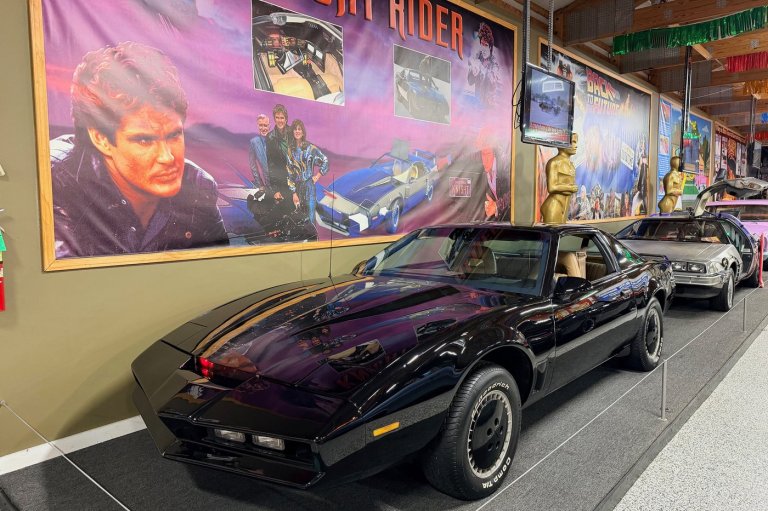 Museum's 'Knight Rider' replica car got a speeding ticket. It hasn't gone anywhere in years | iNwheels