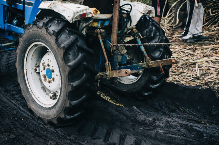 Tractor with no roll bar nets Okanagan orchard WorkSafeBC fine | iNwheels