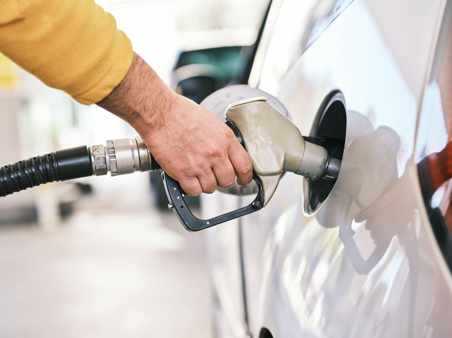 Expert prediction grim as gas prices hit $2 in Kamloops, Okanagan | iNwheels