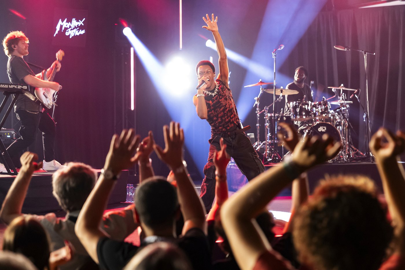 Singer D4vd is arrested on suspicion of killing of a 14-year-old girl found dead in his Tesla | iNFOnews.ca