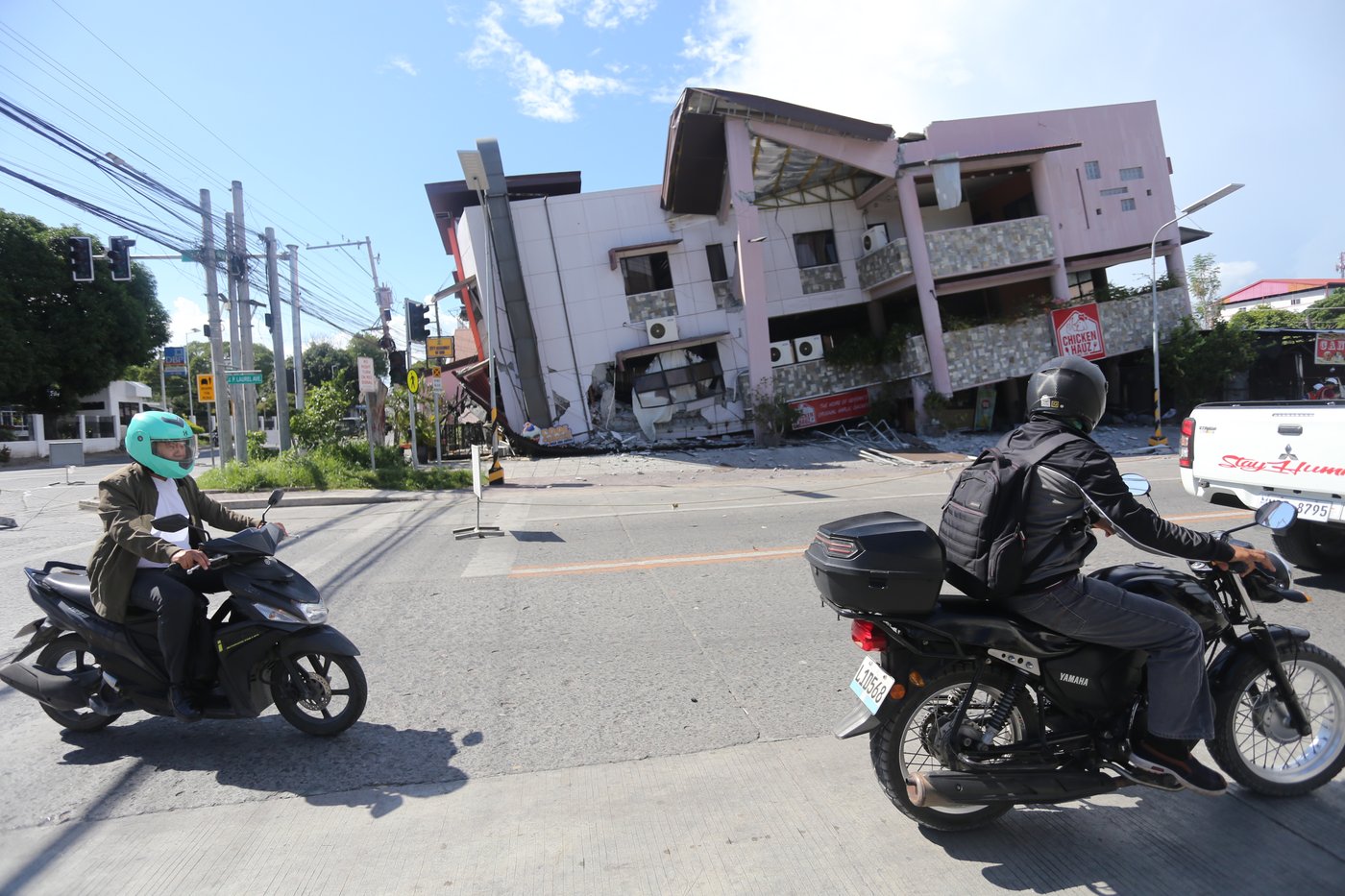 Photos show the aftermath of an earthquake in the southern Philippines | iNFOnews.ca