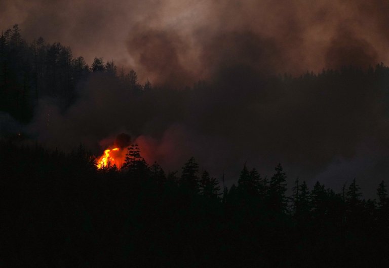 B.C. wildfire tally surges past 100 as lightning transforms fire season in a flash | iNwheels B.C. wildfire tally surges past 100 as lightning transforms fire season in a flash | iNwheels