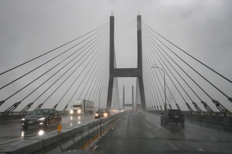 Police in B.C. after investigating fatal collision between motorcyclist, semitruck | iNwheels