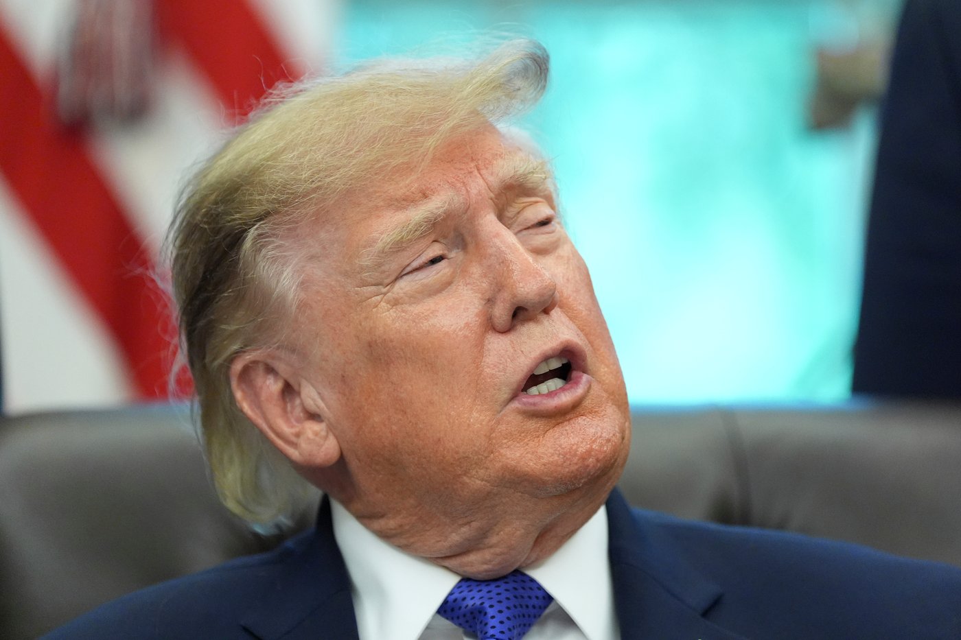 CP NewsAlert: Trump's import bans on certain Canadian products take effect | iNFOnews.ca CP NewsAlert: Trump's import bans on certain Canadian products take effect | iNFOnews.ca