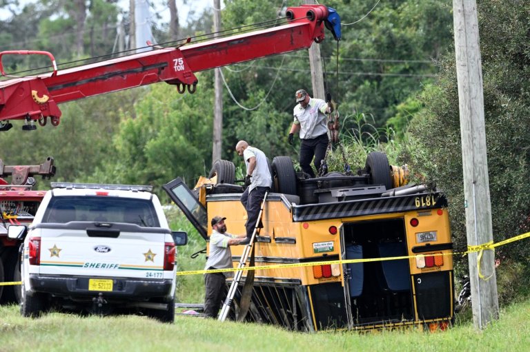 2 people killed, including a student, after Florida school bus rolls over in crash, sheriff says | iNwheels