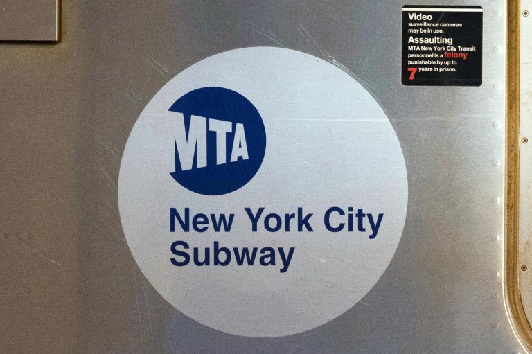 Man dragged to death by NYC subway train after bag snags on door, police say | iNwheels Man dragged to death by NYC subway train after bag snags on door, police say | iNwheels