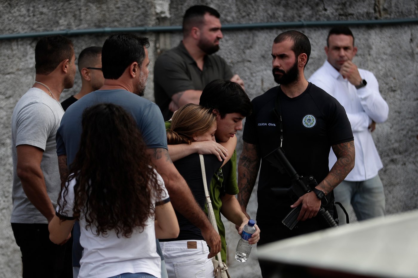 Helicopter with singer Oliver Tree on passenger list collides with another in Brazil, killing 6 | iNwheels