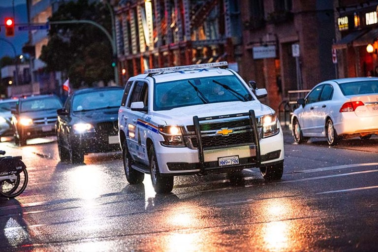 Kelowna traffic cops issue more than two dozen tickets during crackdown | iNwheels