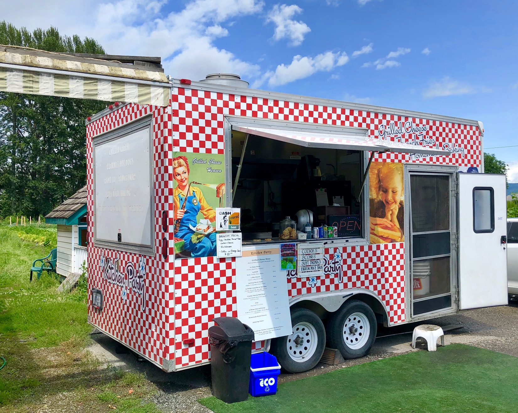 Farmer Friday: Rupi & Sunny Bhangu, K.L.O. Farm Market | iNwine