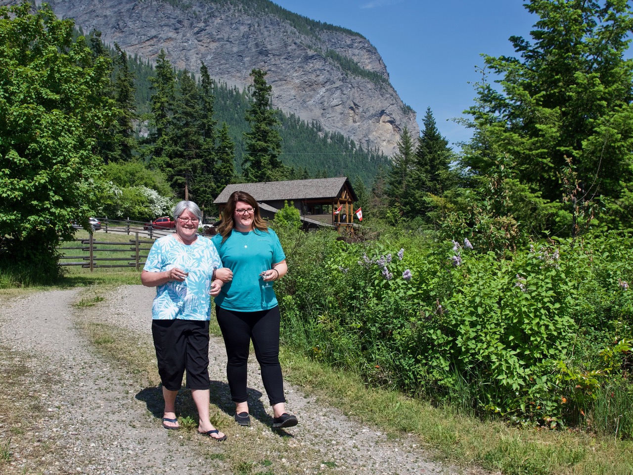 Wine Wednesday: Sunnybrae Vineyards & Winery Redneck Red | iNwine