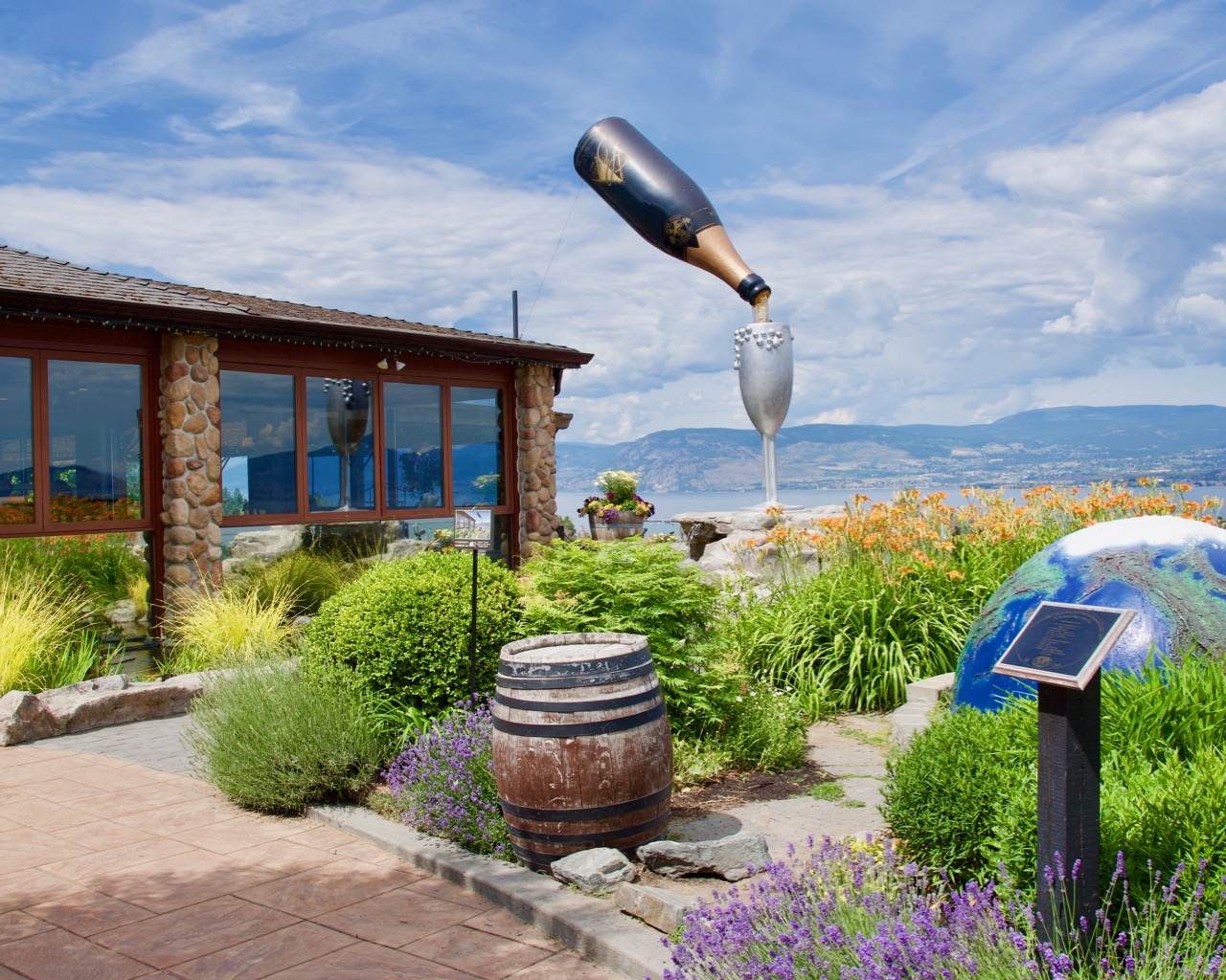 Stephen Cipes inducted into B.C. Restaurant Hall of Fame | iNwine