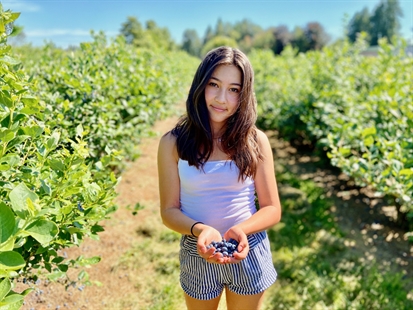 Celebrate B.C. blueberries right now during GoBlueBC event | iNwine