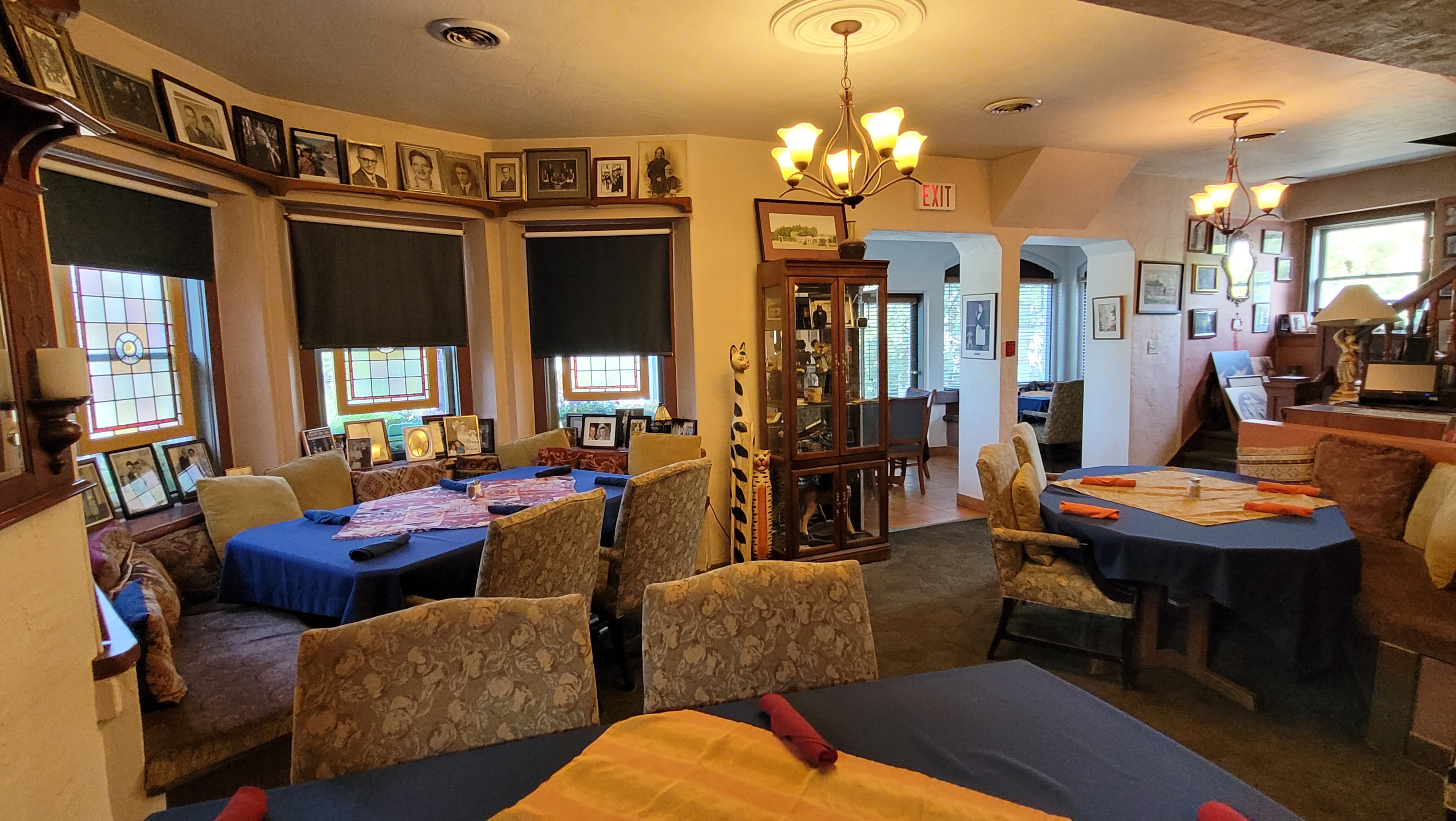 Zias in Summerland celebrates 25 years at iconic stone restaurant | iNwine Zias in Summerland celebrates 25 years at iconic stone restaurant | iNwine