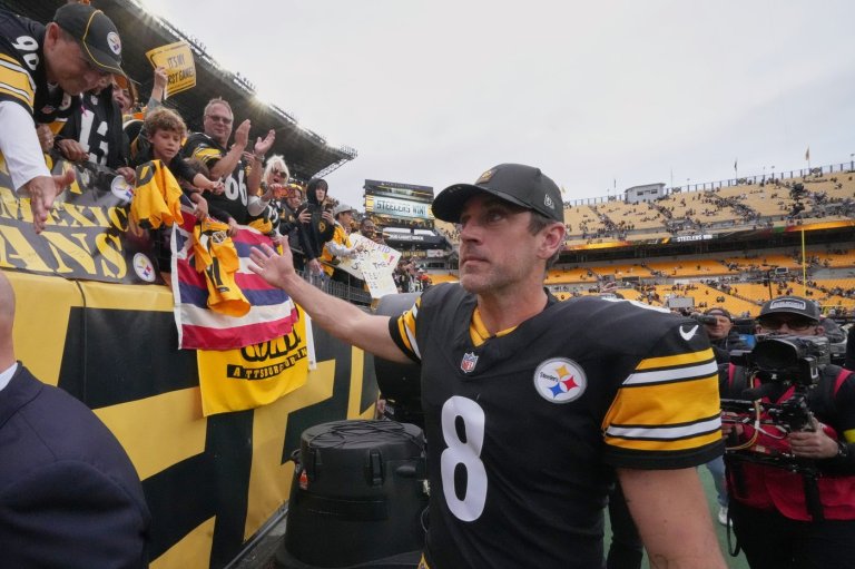 AFC North leader Pittsburgh travels to reeling Cincinnati for Thursday night matchup | iNFOnews.ca