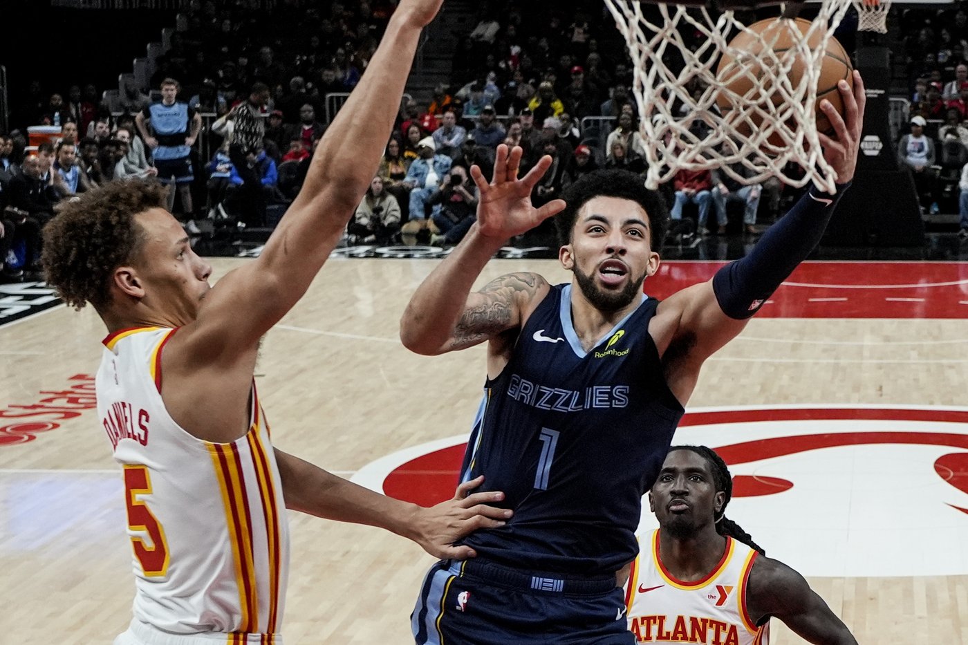 Bane and Pippen combine for 45 points, Grizzlies cruise past Hawks 128-112 | iNFOnews.ca