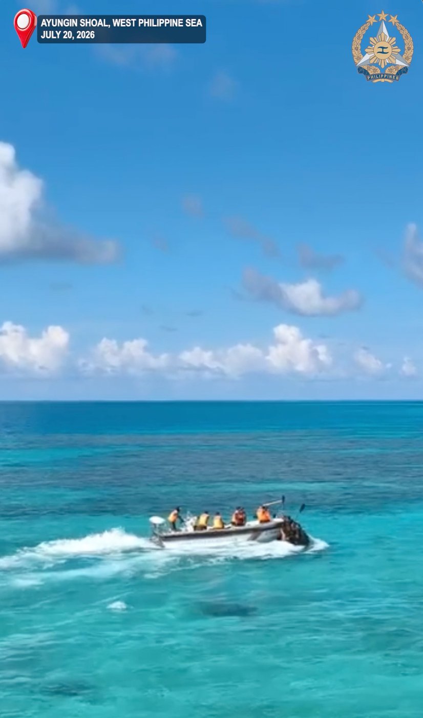 Philippines accuses Chinese coast guard of injuring Filipino sailor in disputed shoal | iNFOnews.ca Philippines accuses Chinese coast guard of injuring Filipino sailor in disputed shoal | iNFOnews.ca